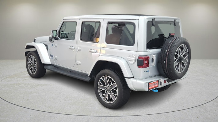 2022 Jeep Wrangler Unlimited Sahara High Altitude 4xe photo 7