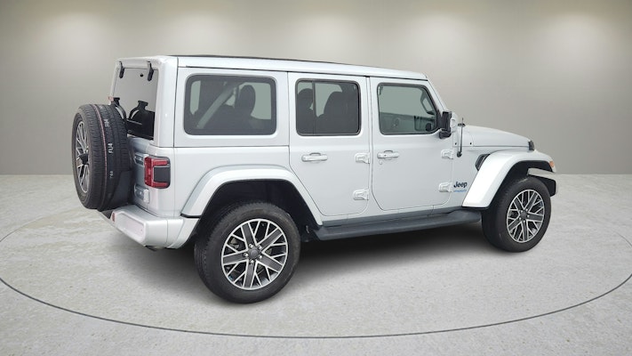 2022 Jeep Wrangler Unlimited Sahara High Altitude 4xe photo 10