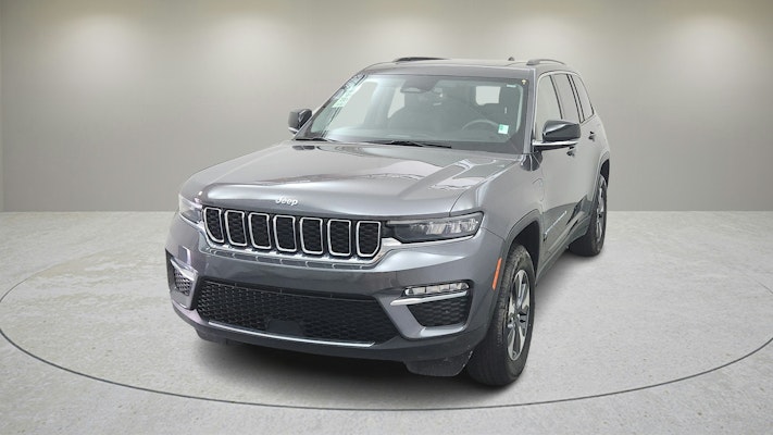 2022 Jeep Cherokee Limited 4xe photo 3